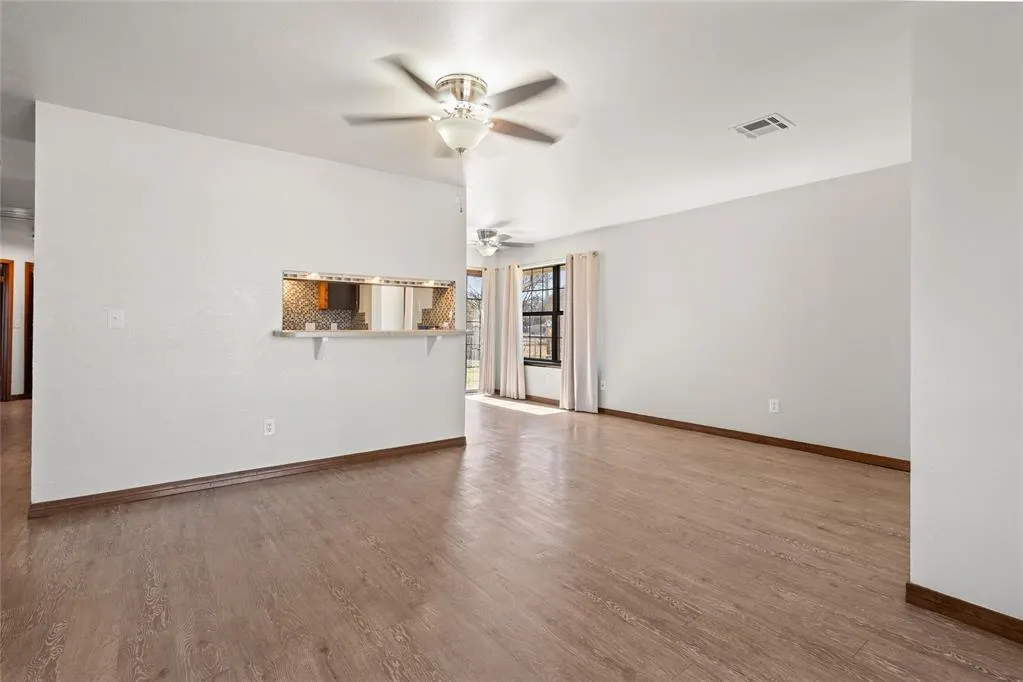 Photo 14 — 419 E F Street, Ringling, OK 73456