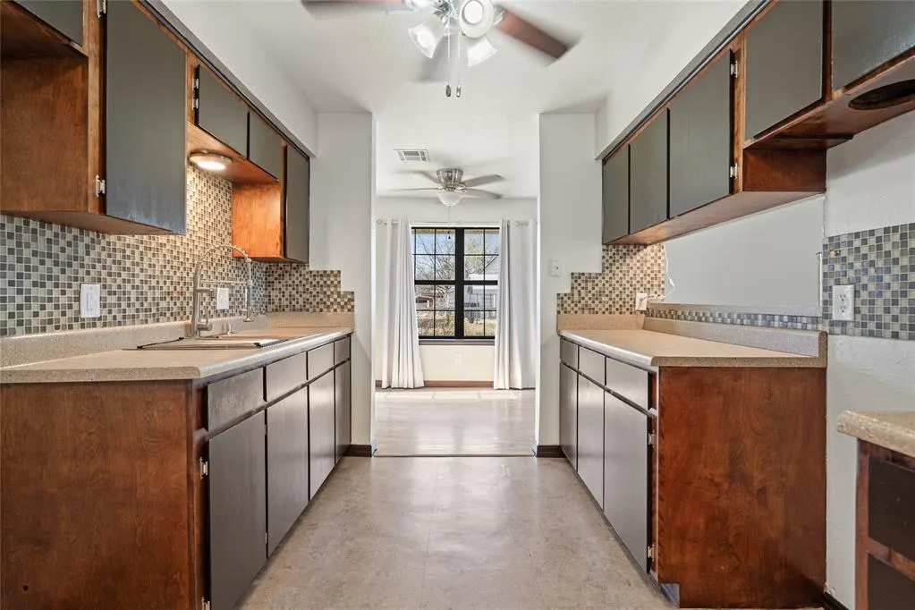 Photo 19 — 419 E F Street, Ringling, OK 73456