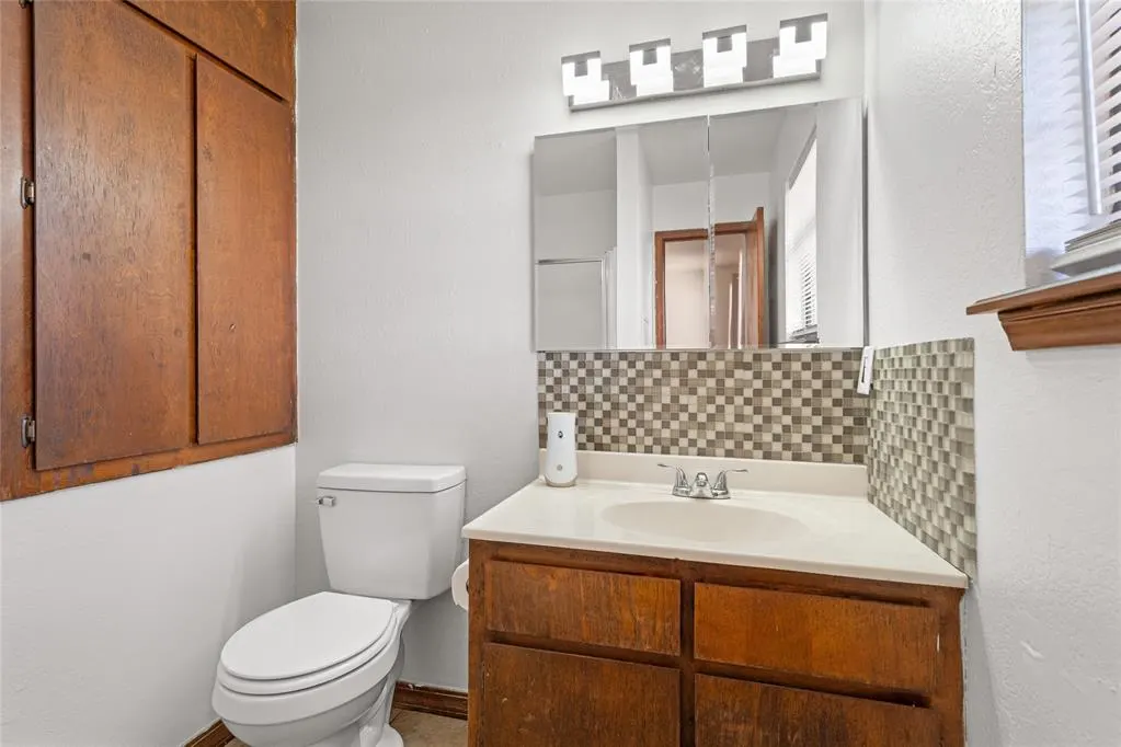 Photo 24 — 419 E F Street, Ringling, OK 73456