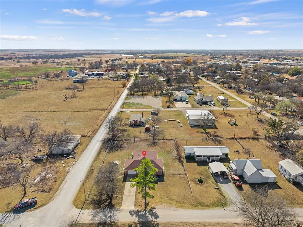 Photo 34 — 419 E F Street, Ringling, OK 73456