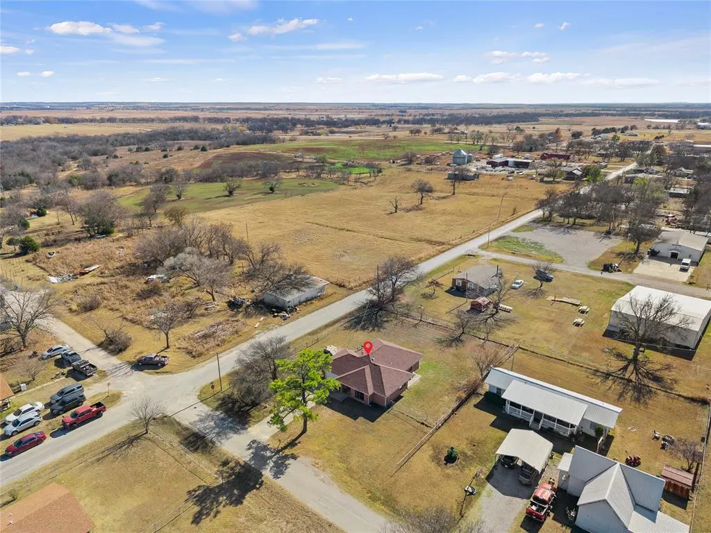 Photo 35 — 419 E F Street, Ringling, OK 73456