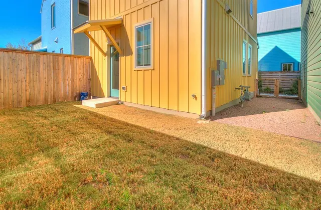 Photo 5 — 1056 Hangar Drive, Oklahoma City, OK 73108