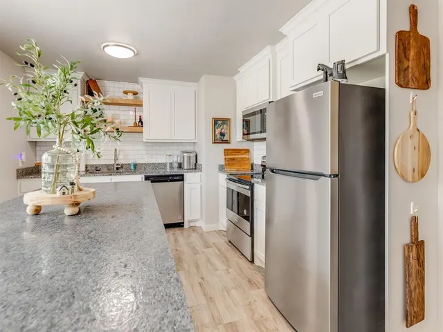Photo 4 — 528 Eischen Avenue, Okarche, OK 73762