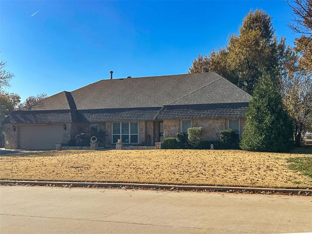 Photo 2 — 12833 Green Valley Drive, Oklahoma City, OK 73120