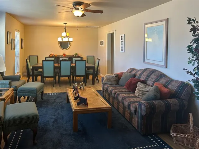 Photo 4 — 12833 Green Valley Drive, Oklahoma City, OK 73120