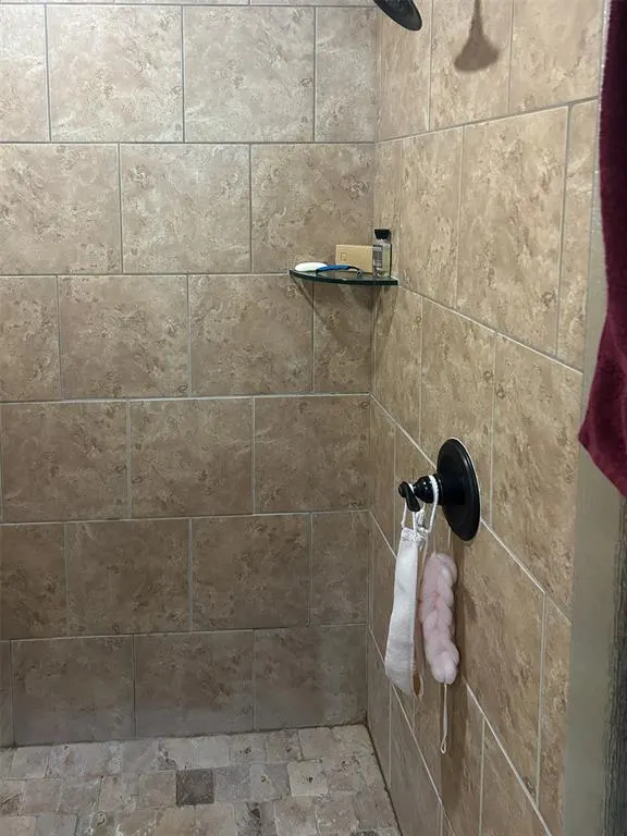 Photo 20 — 12833 Green Valley Drive, Oklahoma City, OK 73120
