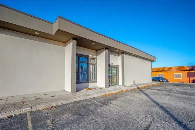 Photo 6 — 2303 SW 59th Street, Oklahoma City, OK 73119