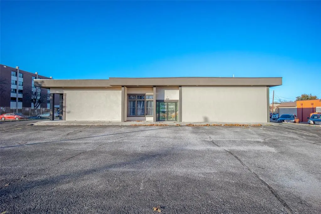 Photo 7 — 2303 SW 59th Street, Oklahoma City, OK 73119