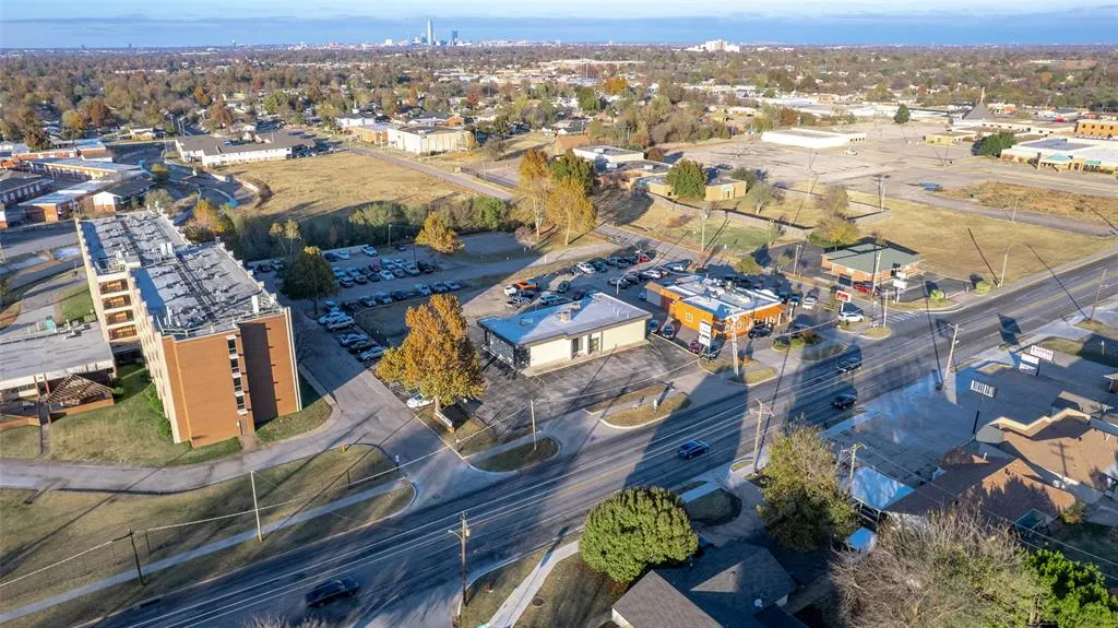 Photo 8 — 2303 SW 59th Street, Oklahoma City, OK 73119
