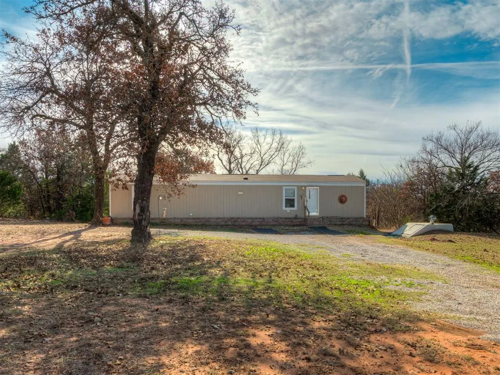 Front exterior — 20360 E Memorial Road, Luther, OK 73054
