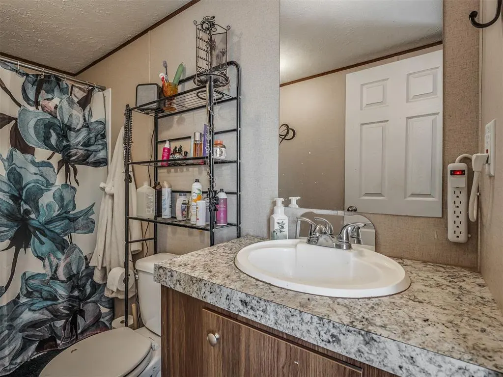 Photo 18 — 20360 E Memorial Road, Luther, OK 73054