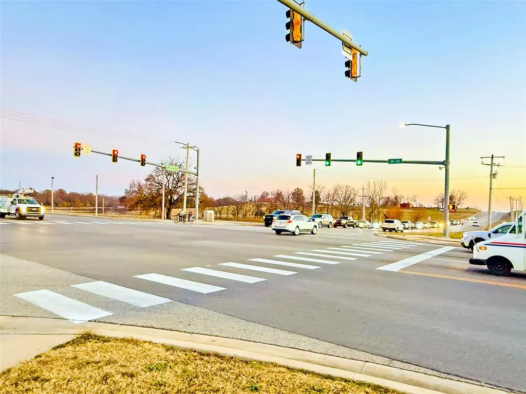Photo 28 — 2925 W Holly/Hwy 20 Road, Claremore, OK 74017