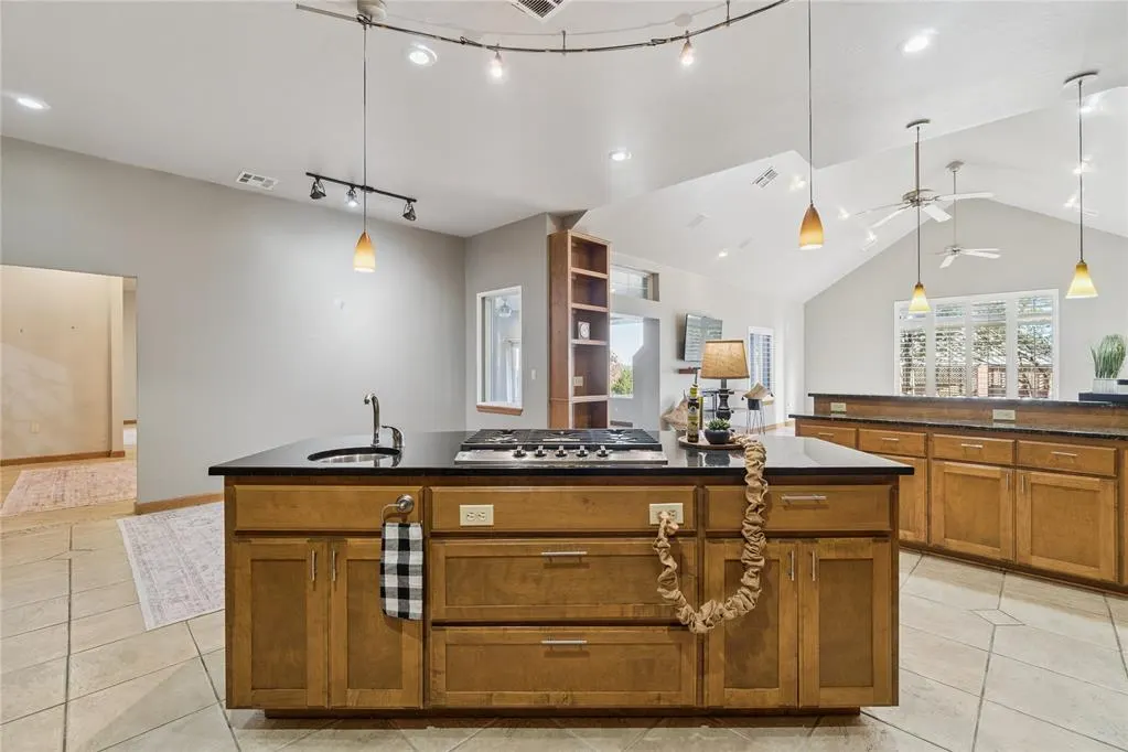 Photo 12 — 18301 Drummond Road, Shawnee, OK 74801