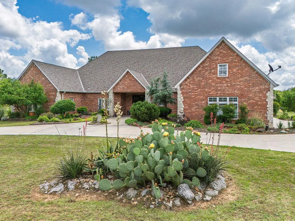 Photo 4 — 18301 Drummond Road, Shawnee, OK 74801
