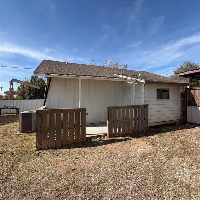 Photo 6 — 322 SE 55th Street, Oklahoma City, OK 73129