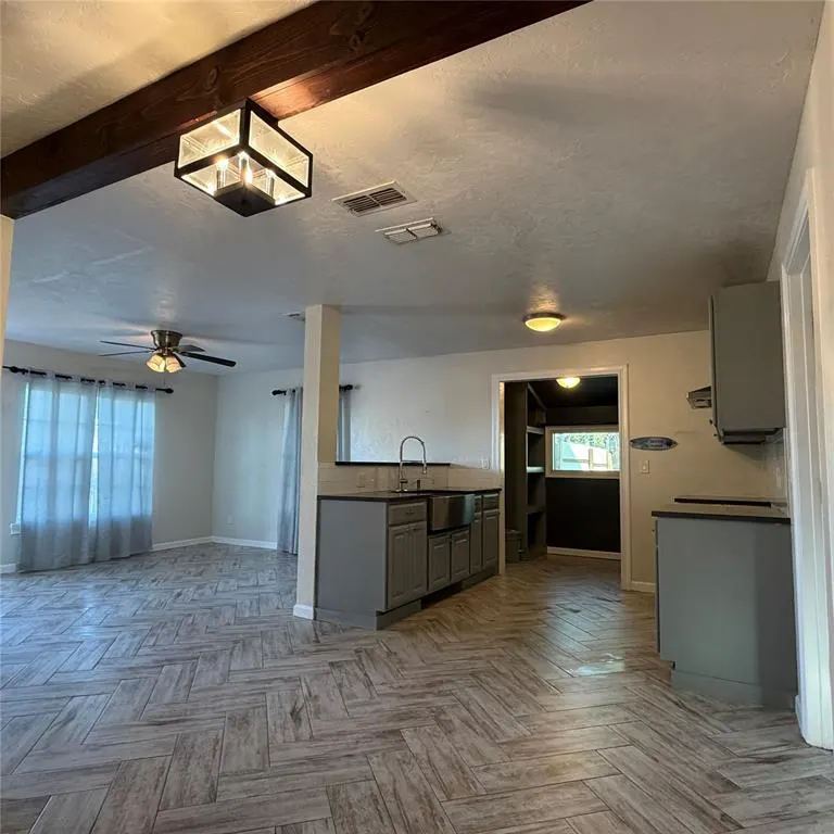 Photo 9 — 322 SE 55th Street, Oklahoma City, OK 73129