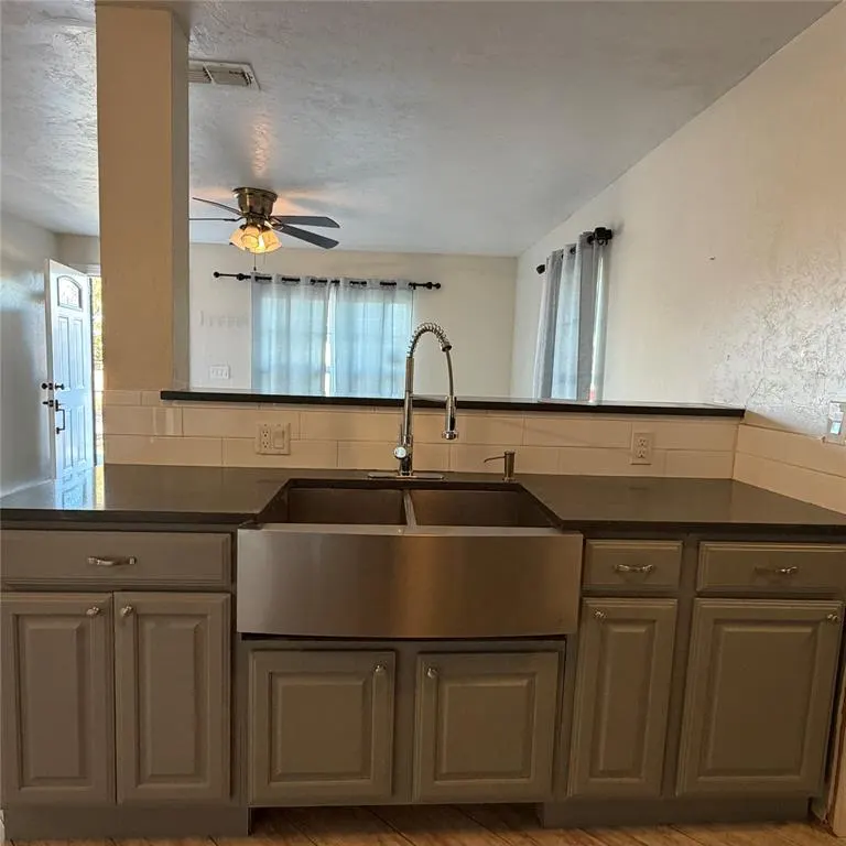 Photo 10 — 322 SE 55th Street, Oklahoma City, OK 73129