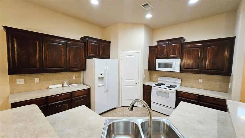Photo 10 — 1824 Woody Lane, Edmond, OK 73003