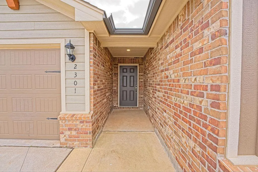 Photo 4 — 2301 Scarlet Lane, El Reno, OK 73036