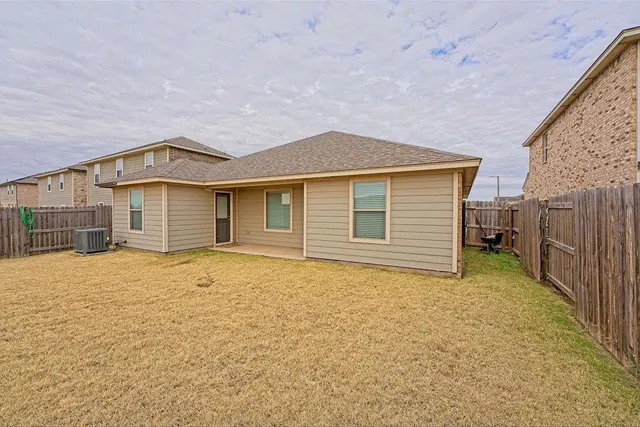 Photo 6 — 2301 Scarlet Lane, El Reno, OK 73036