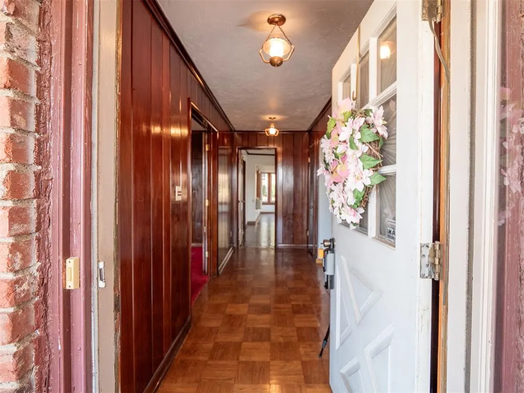 Photo 8 — 4432 Woodland Street, Oklahoma City, OK 73105