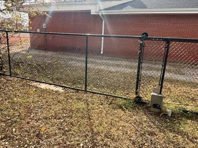 Photo 12 — 405 W Choctaw Street, Lindsay, OK 73052