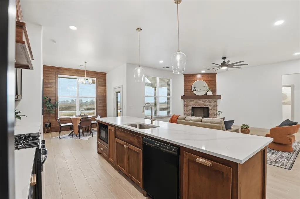 Photo 12 — 975 Hadley Lane, Tuttle, OK 73089