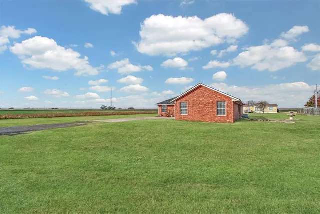 Photo 3 — 420 W 4th Street, Duke, OK 73532