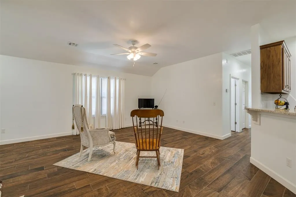 Photo 12 — 316 SW 4th Place, Newcastle, OK 73065