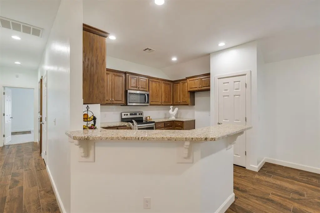 Photo 18 — 316 SW 4th Place, Newcastle, OK 73065
