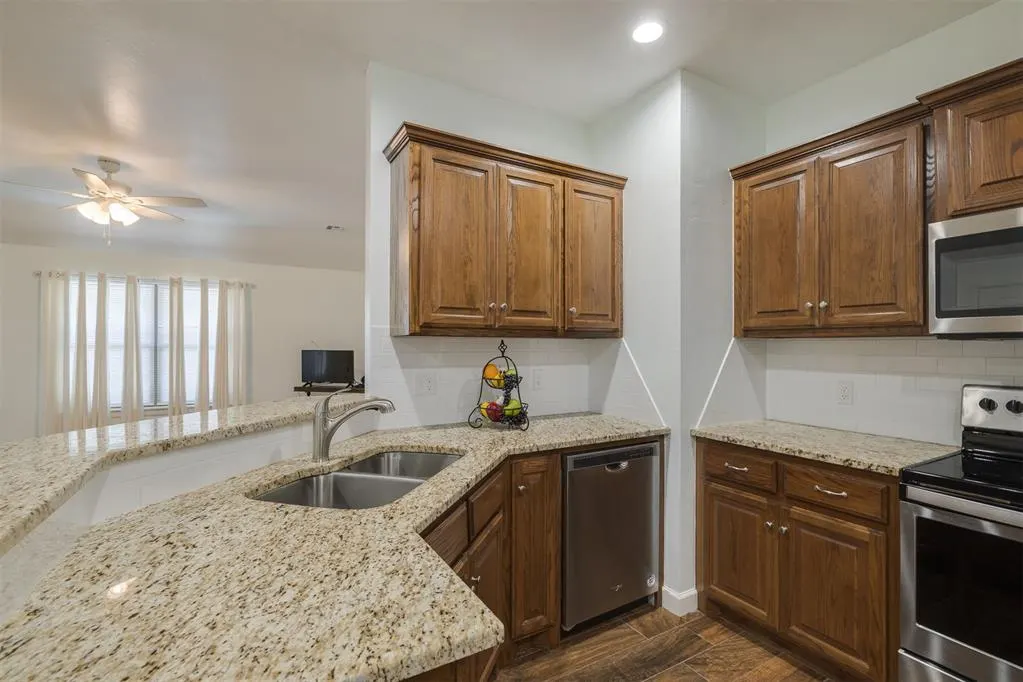 Photo 19 — 316 SW 4th Place, Newcastle, OK 73065