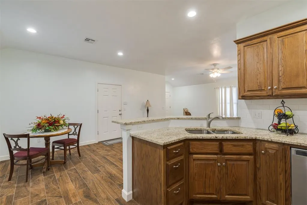 Photo 20 — 316 SW 4th Place, Newcastle, OK 73065