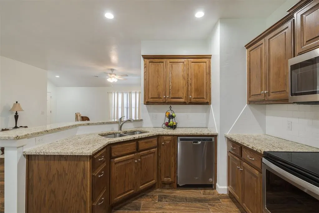 Photo 21 — 316 SW 4th Place, Newcastle, OK 73065