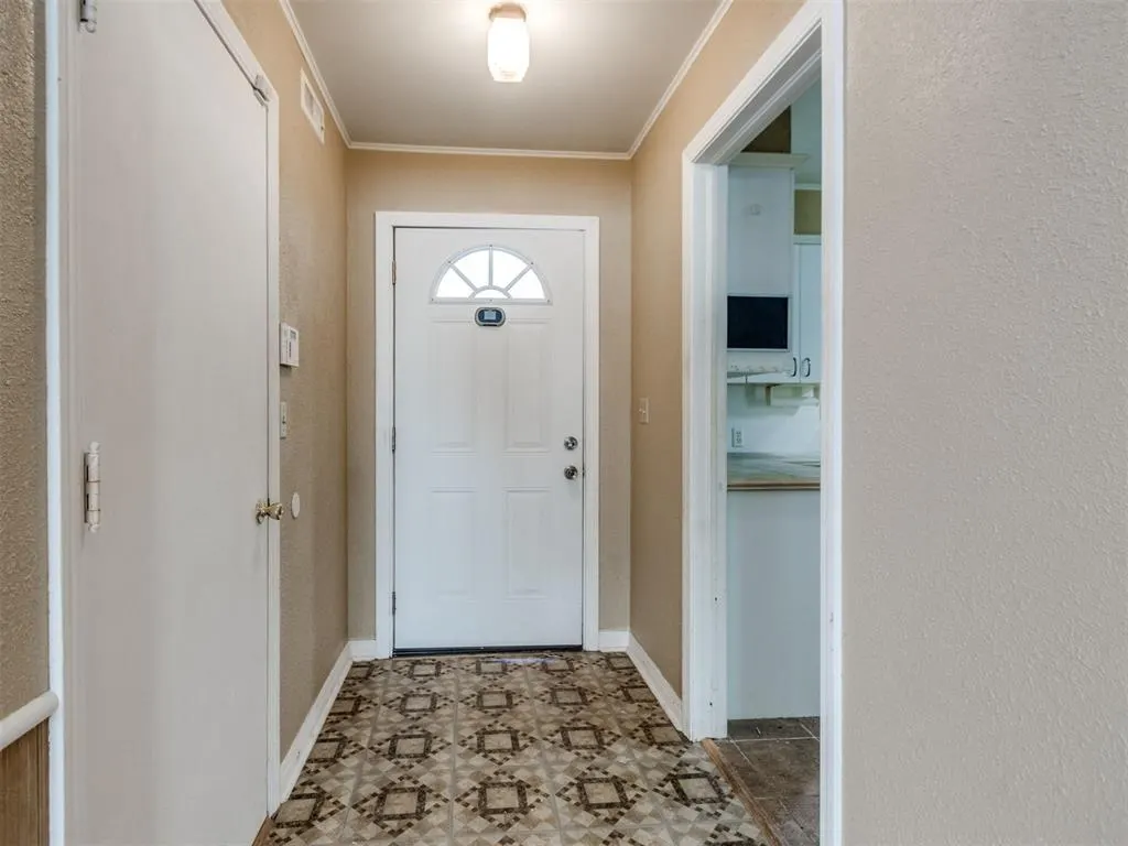 Photo 3 — 3016 NW 70th Street, Oklahoma City, OK 73116