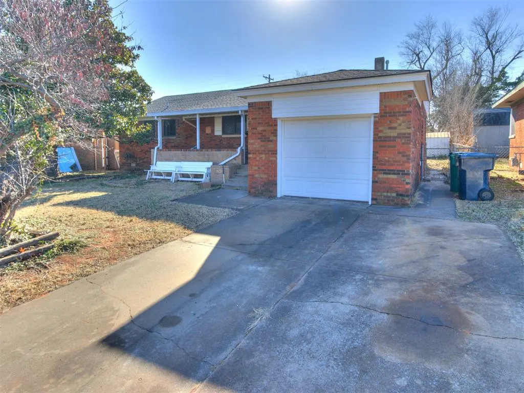 Photo 42 — 3016 NW 70th Street, Oklahoma City, OK 73116