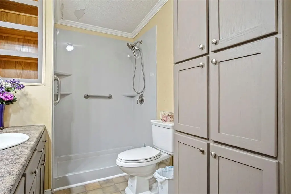 Photo 22 — 425 Caddo Place, Geary, OK 73040