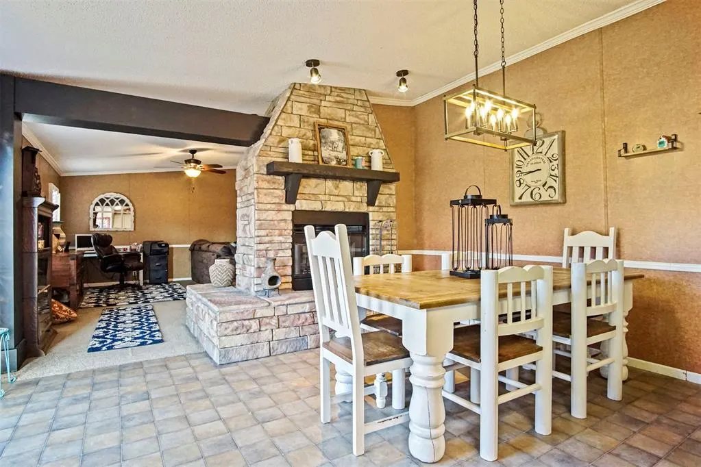 Photo 14 — 425 Caddo Place, Geary, OK 73040