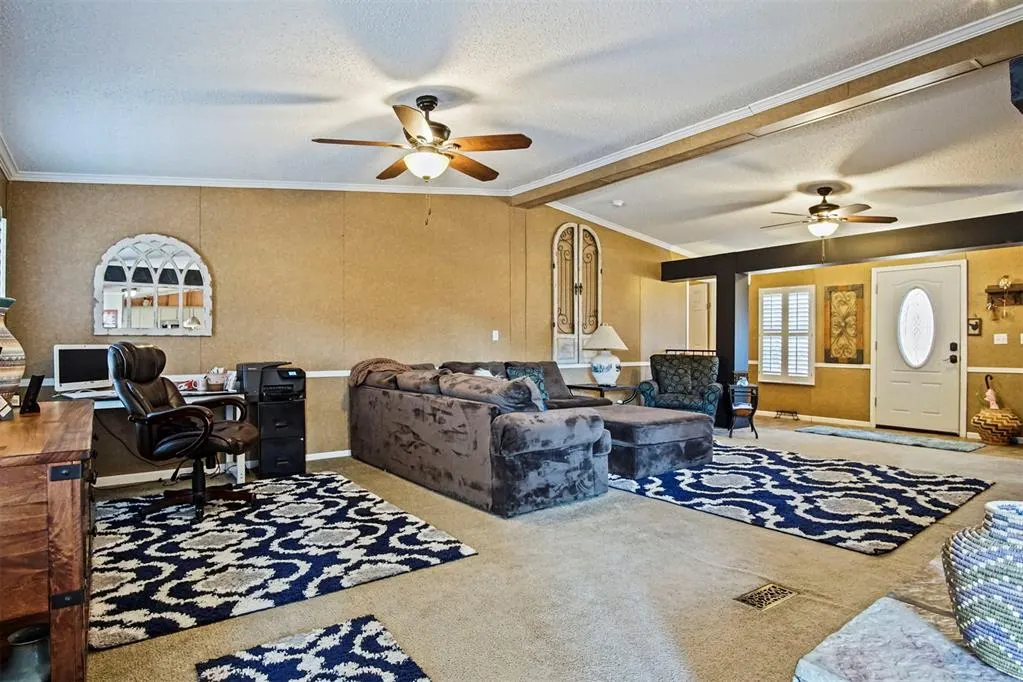 Photo 7 — 425 Caddo Place, Geary, OK 73040
