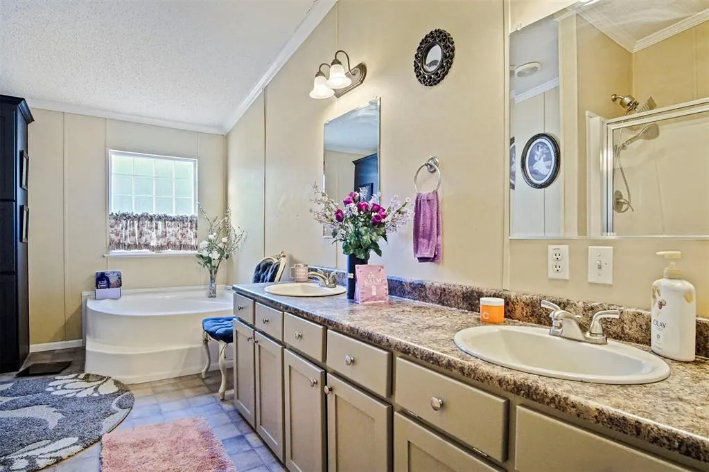 Photo 30 — 425 Caddo Place, Geary, OK 73040
