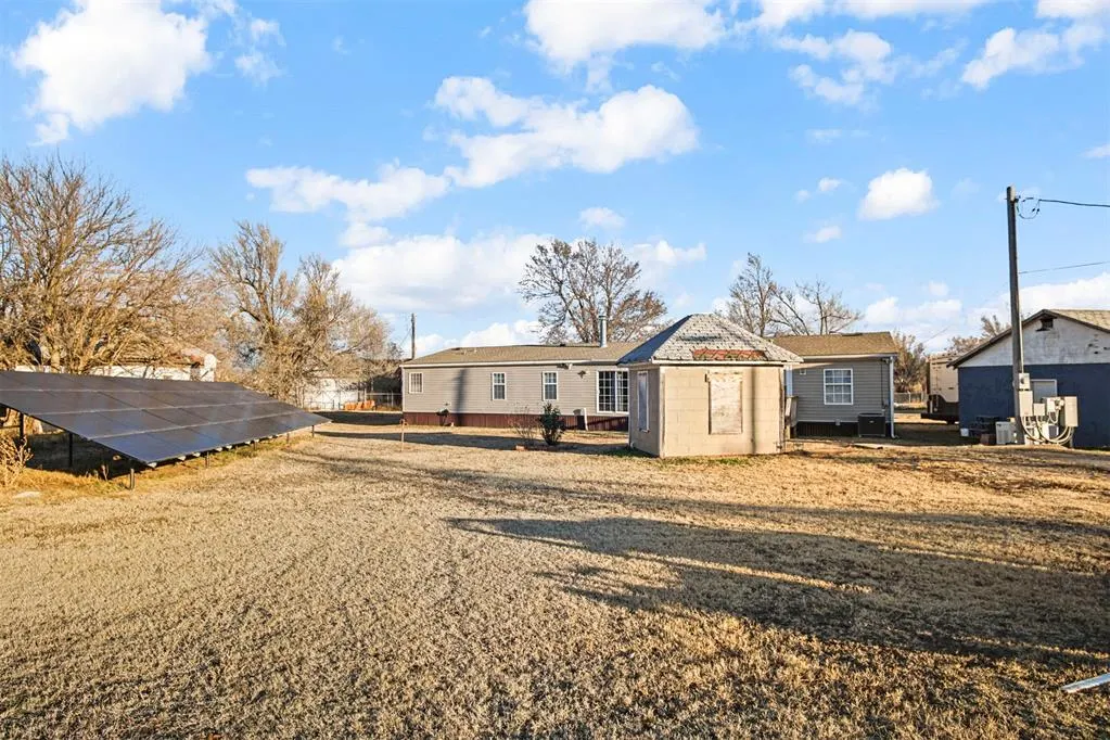 Photo 41 — 425 Caddo Place, Geary, OK 73040