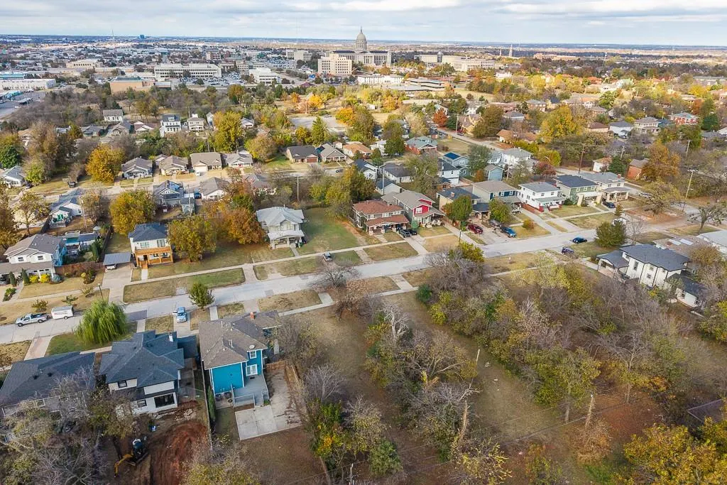 Photo 5 — 300 NE 14th Street, Oklahoma City, OK 73104