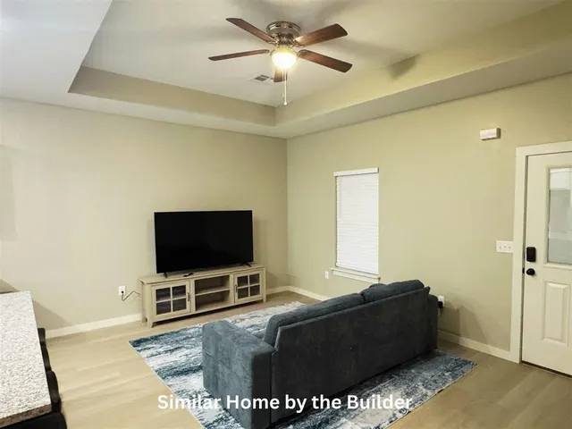 Photo 2 — 108 Sterling Drive, Chickasha, OK 73018