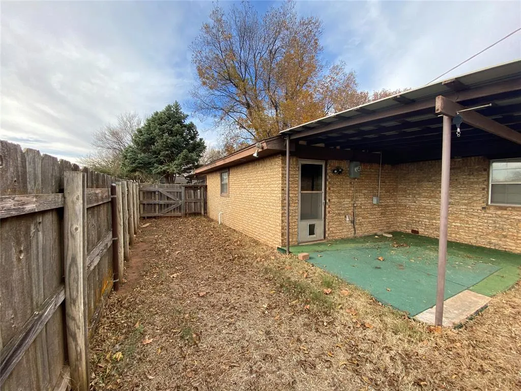 Photo 24 — 104 Brian Road, Elk City, OK 73644