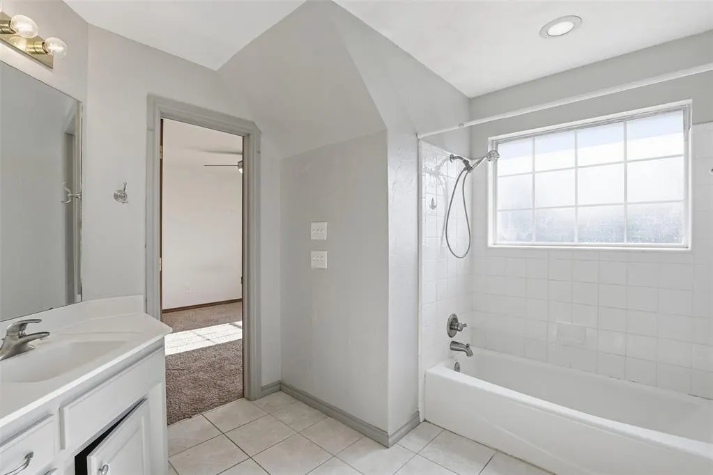 Photo 16 — 6209 Plum Thicket Road, Oklahoma City, OK 73162
