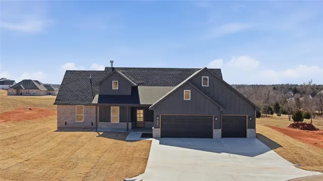 Front exterior — 2439 Wind River Circle, Blanchard, OK 73010