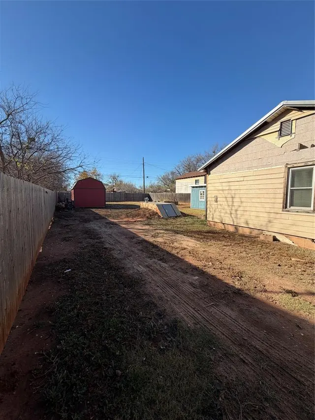 Photo 2 — 715 N Jackson Street, Altus, OK 73521