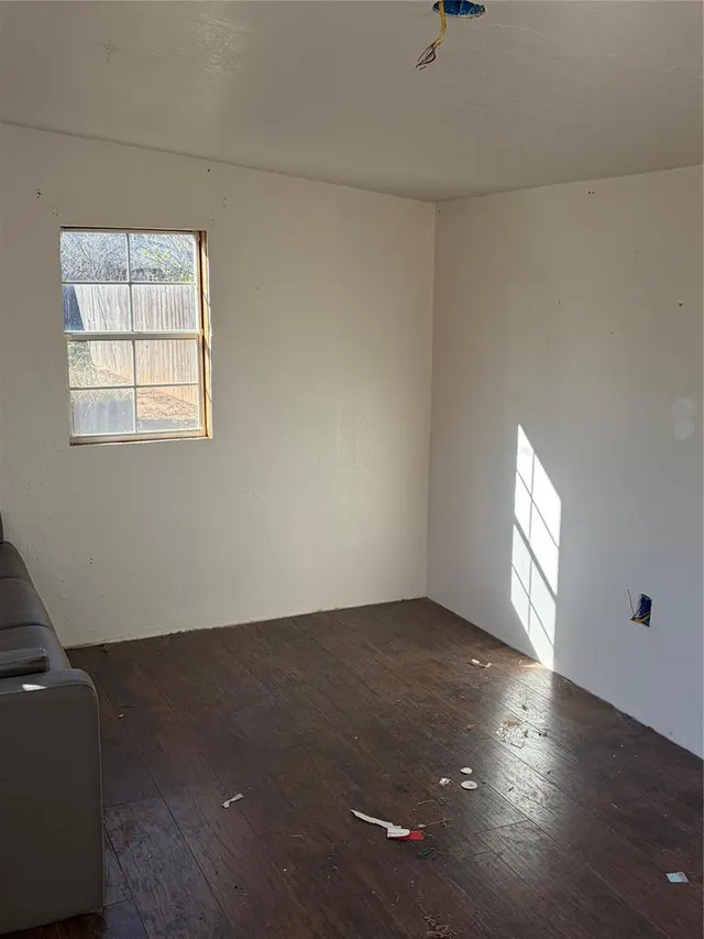 Photo 7 — 715 N Jackson Street, Altus, OK 73521