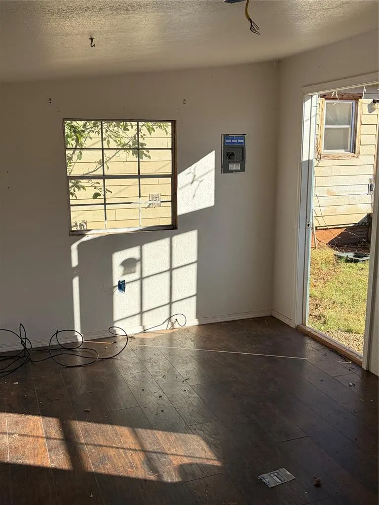 Photo 8 — 715 N Jackson Street, Altus, OK 73521