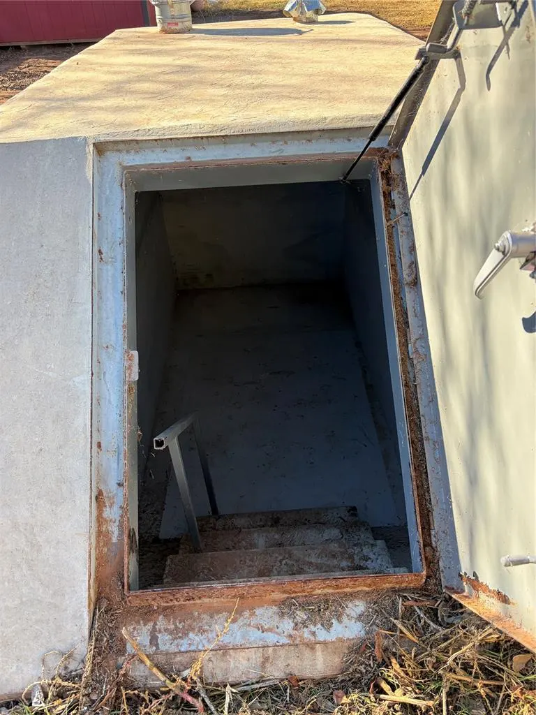 Photo 13 — 715 N Jackson Street, Altus, OK 73521