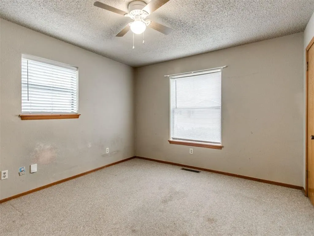 Photo 7 — 2109 Castle Rock, Edmond, OK 73003
